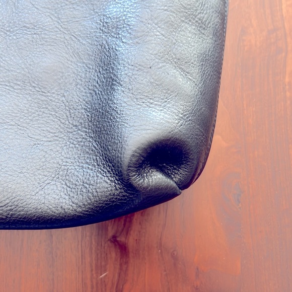 Thick, supple, black leather tote from LA cult label *CREATURES OF COMFORT* - Picture 7 of 10
